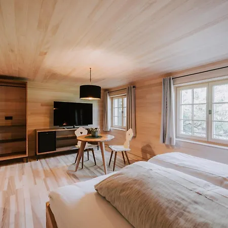 Adler * Schwarzenberg im Bregenzerwald