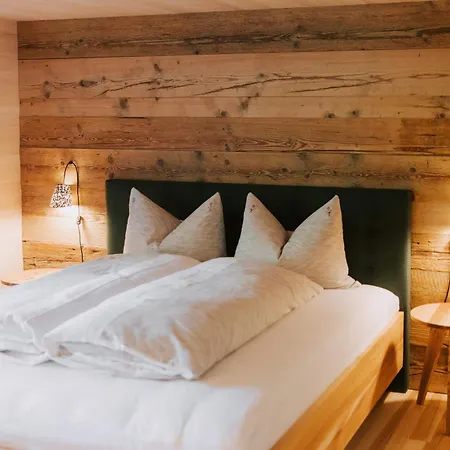 Hotel Adler *